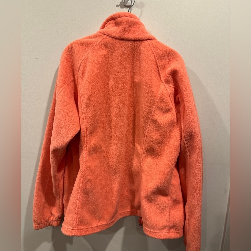 Columbia women’s peach Fleece Jacket - Picture 2 of 4